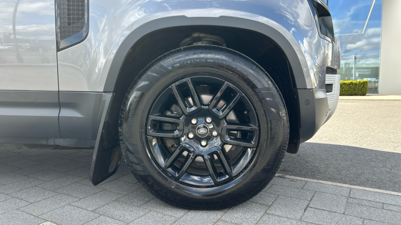 Land Rover Defender 3.0 D250 SE 110 5dr Auto Diesel Estate